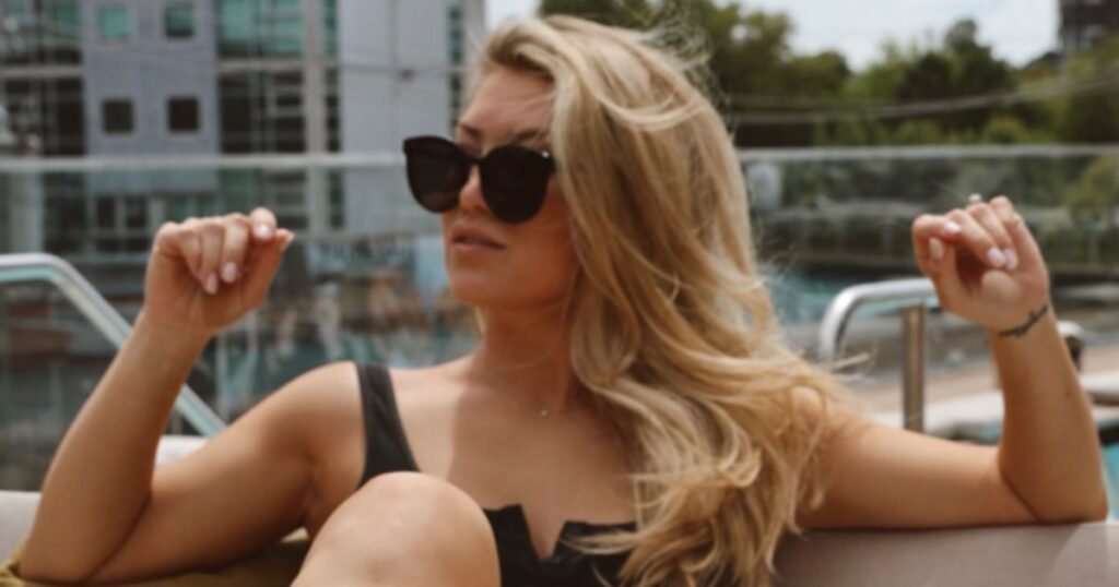 How much is Mandie Kaii net worth